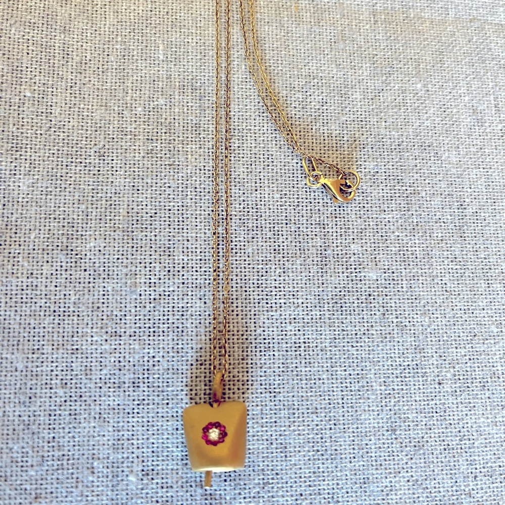 Handcrafted gold plated bell shaped pendant necklace with embedded ruby stones - Picture 2 of 2